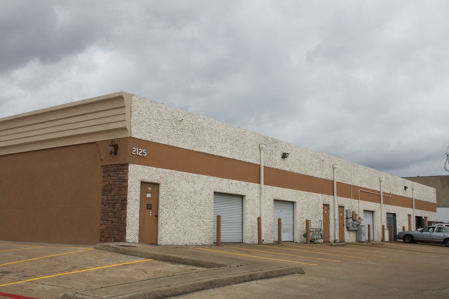 2133 Great Southwest Pky, Grand Prairie, TX for lease - Building Photo - Image 3 of 17