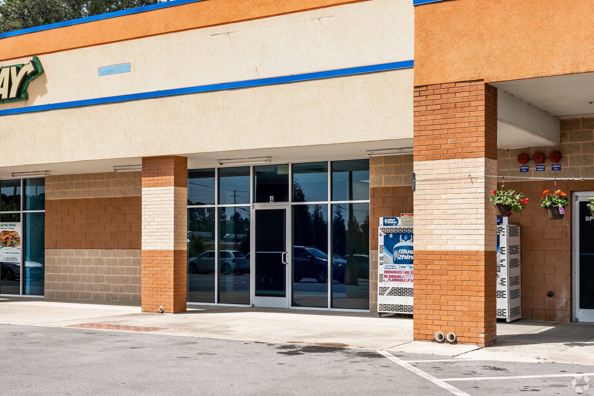 1512 Red Bud Rd, Calhoun, GA 30701 Office/Retail for Lease