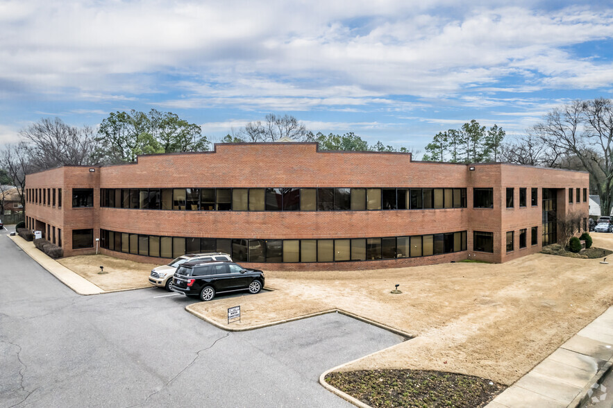 700 Colonial Rd, Memphis, TN for lease - Primary Photo - Image 1 of 5