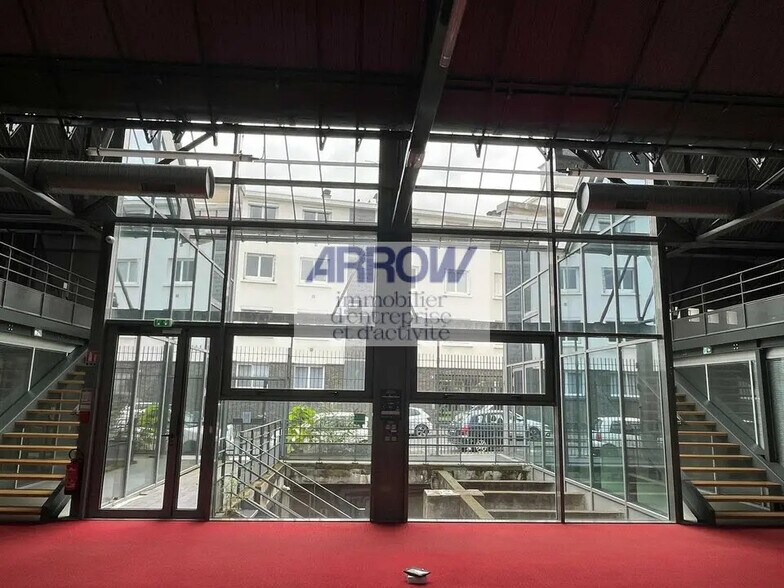 Office in Nantes for lease - Building Photo - Image 1 of 6