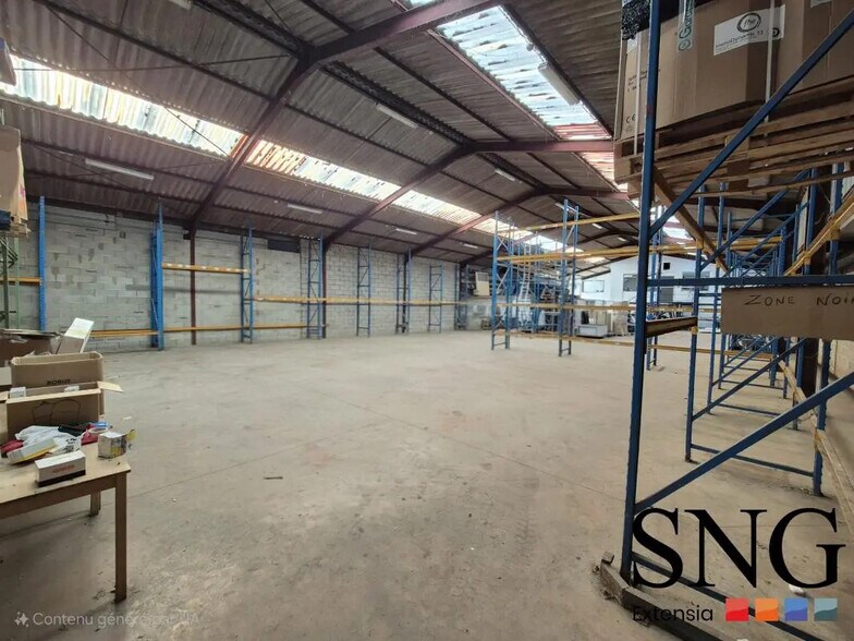 Zone Industrielle Louis Delaporte, Rouxmesnil-Bouteilles for sale - Interior Photo - Image 1 of 10