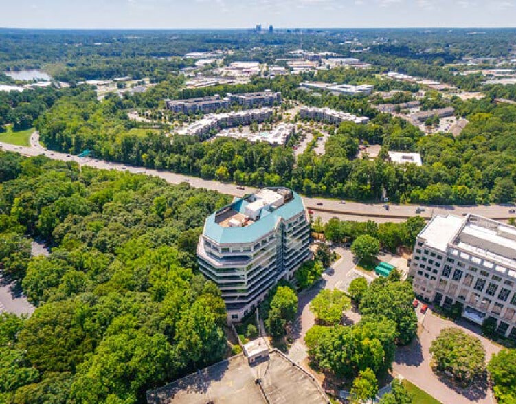 3200 Beechleaf Ct, Raleigh, NC for lease - Building Photo - Image 2 of 11