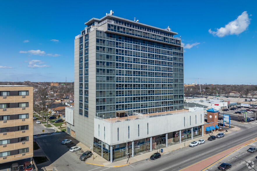 7234 W North Ave, Elmwood Park, IL for sale - Primary Photo - Image 1 of 1