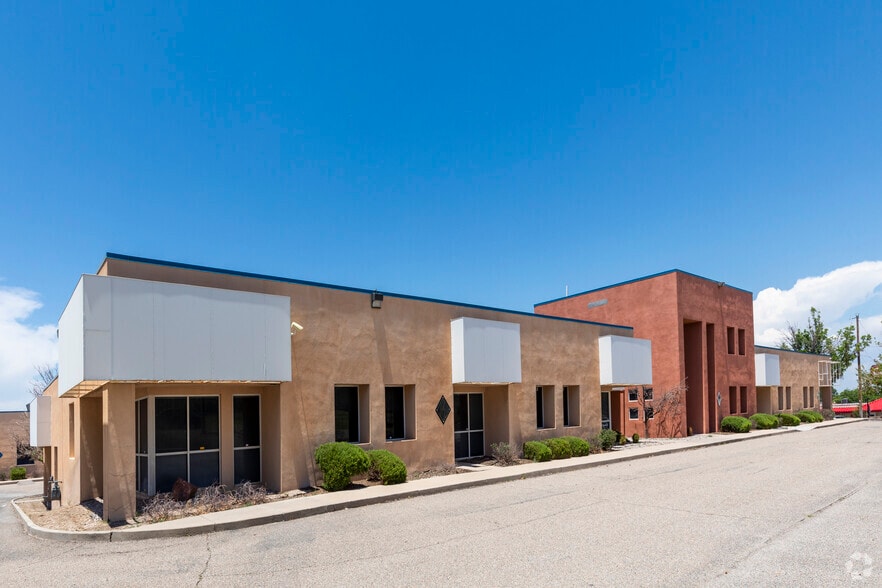 2021 Girard Blvd SE, Albuquerque, NM for sale - Primary Photo - Image 1 of 8