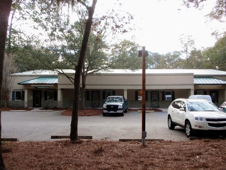 136 Beach City Rd, Hilton Head, SC for lease - Building Photo - Image 3 of 17