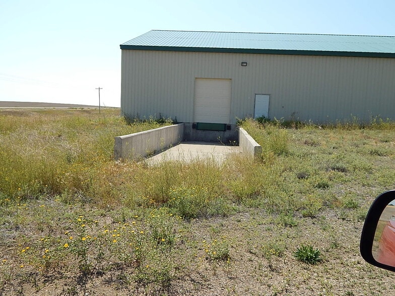 2295 Marias Valley Rd, Shelby, MT for sale - Building Photo - Image 3 of 16