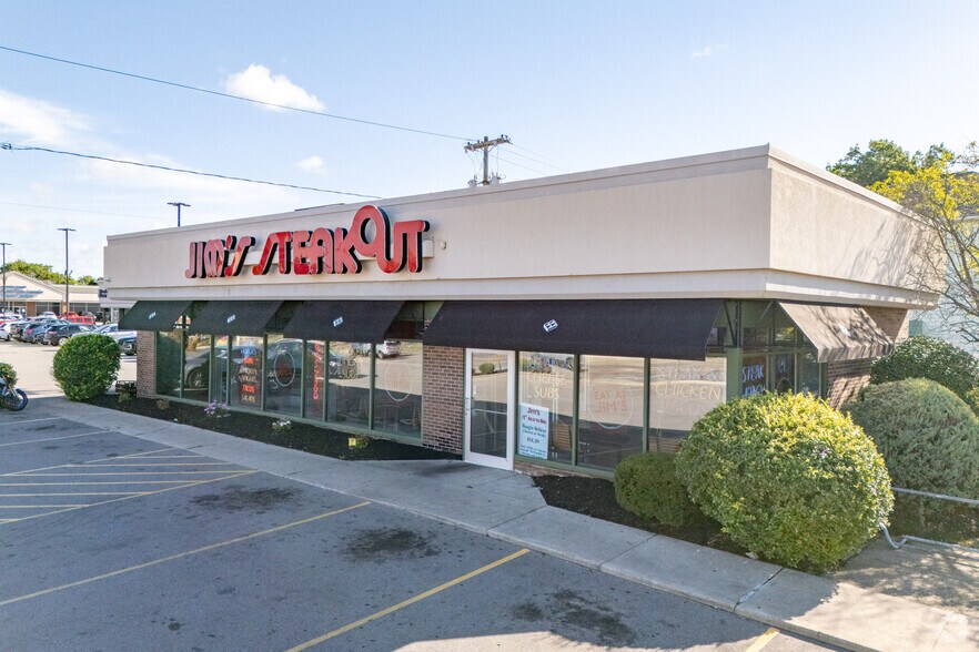 2611 Delaware Ave, Buffalo, NY for sale - Primary Photo - Image 1 of 5