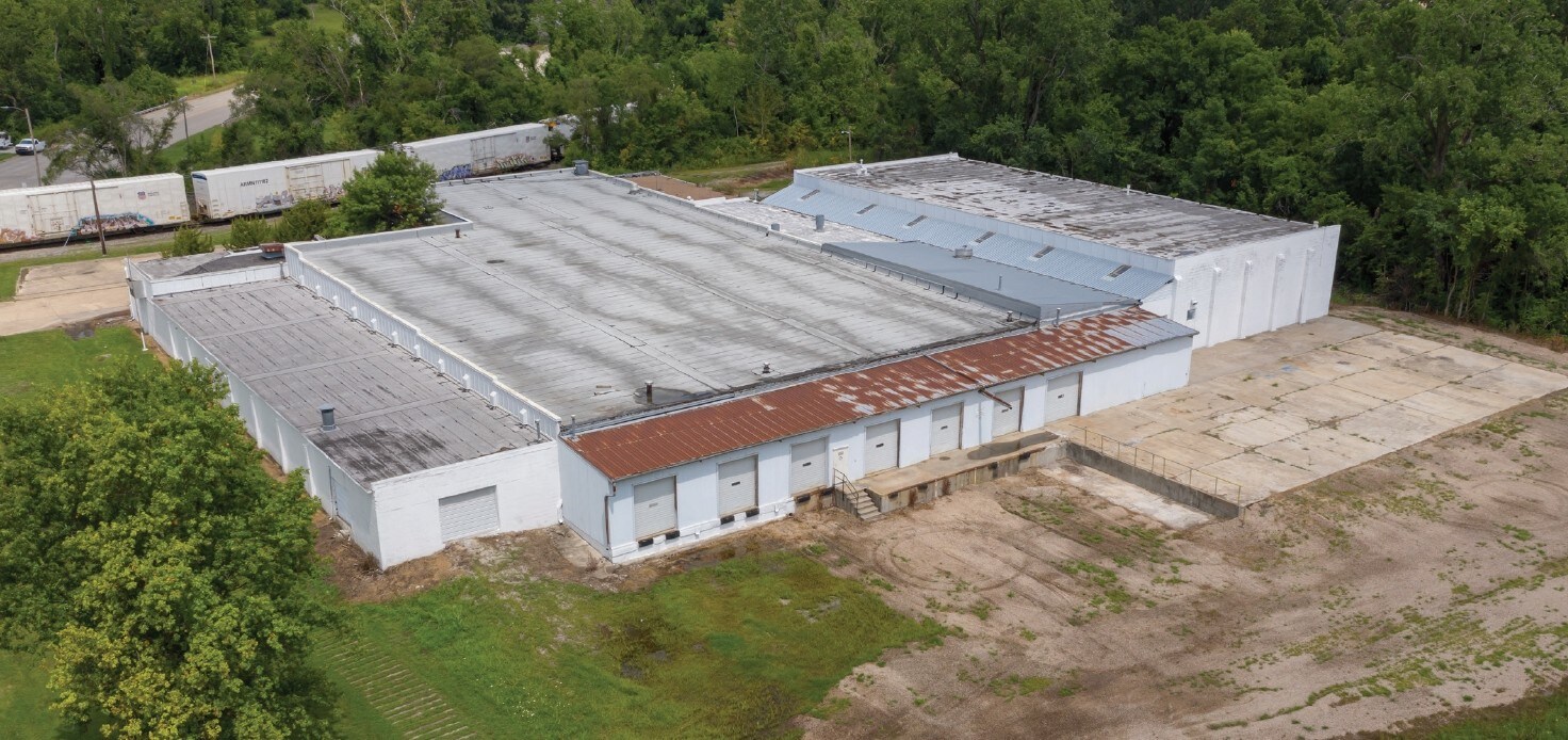 800 W Front St, Bonner Springs, KS 66012