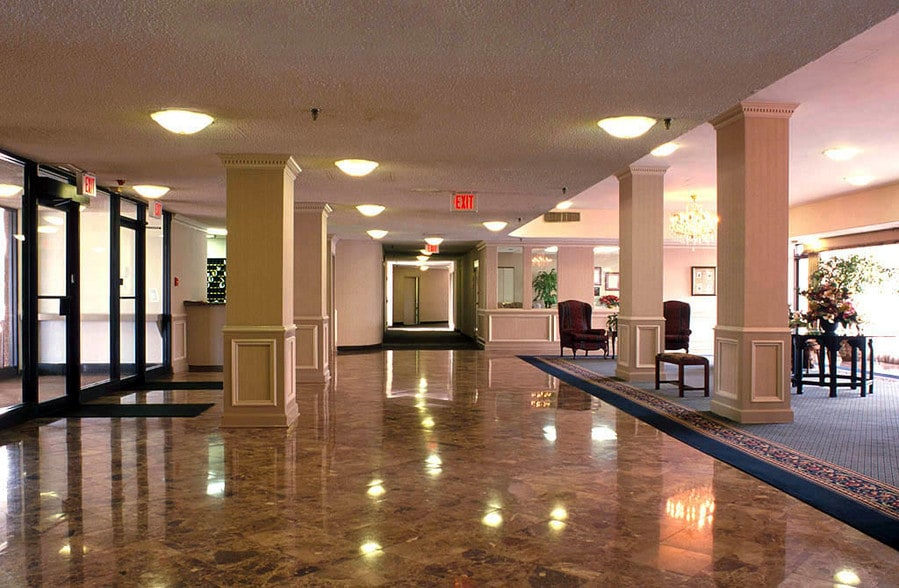 1350 Beverly Rd, McLean, VA for lease - Building Photo - Image 2 of 79