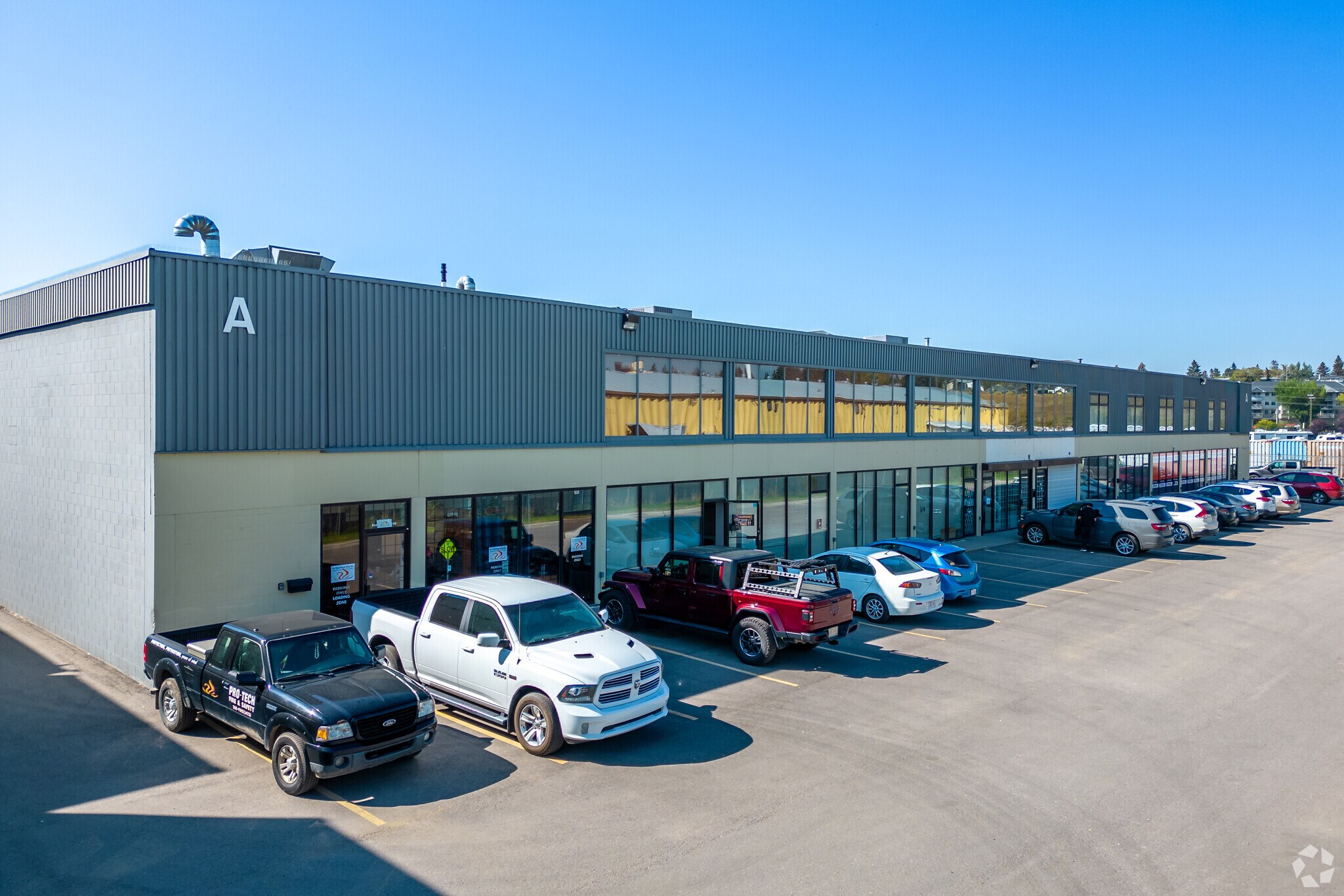 624 Beaver Dam Rd NE, Calgary, AB for sale Building Photo- Image 1 of 1