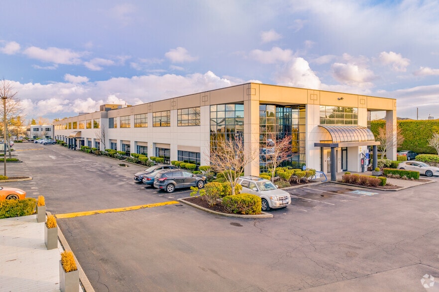 7455 132nd St, Surrey, BC for lease - Building Photo - Image 3 of 17