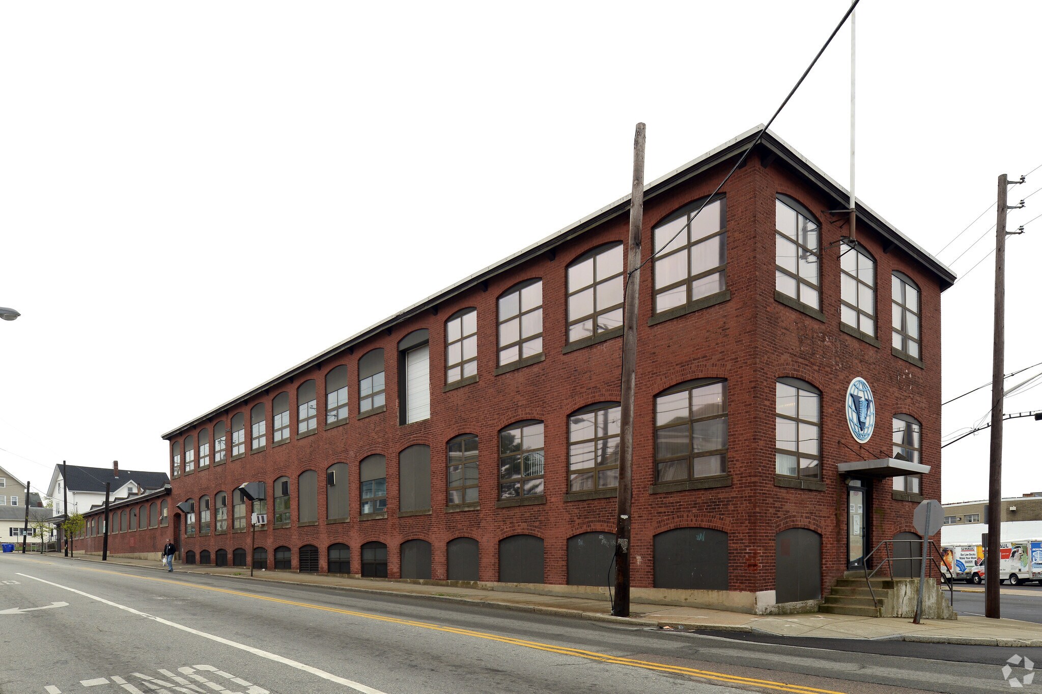 881 Main St, Pawtucket, RI for sale Primary Photo- Image 1 of 1