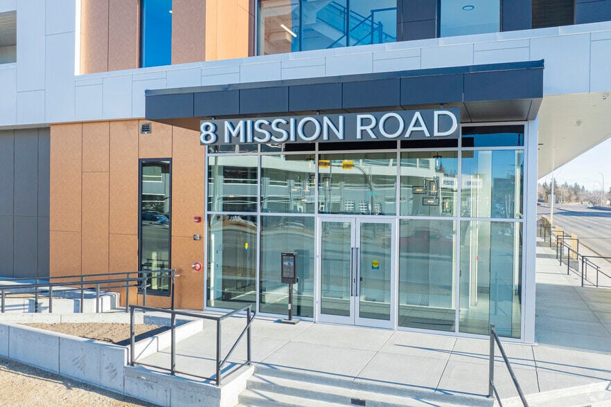 8 Mission Rd SW, Calgary, AB for lease - Building Photo - Image 3 of 34