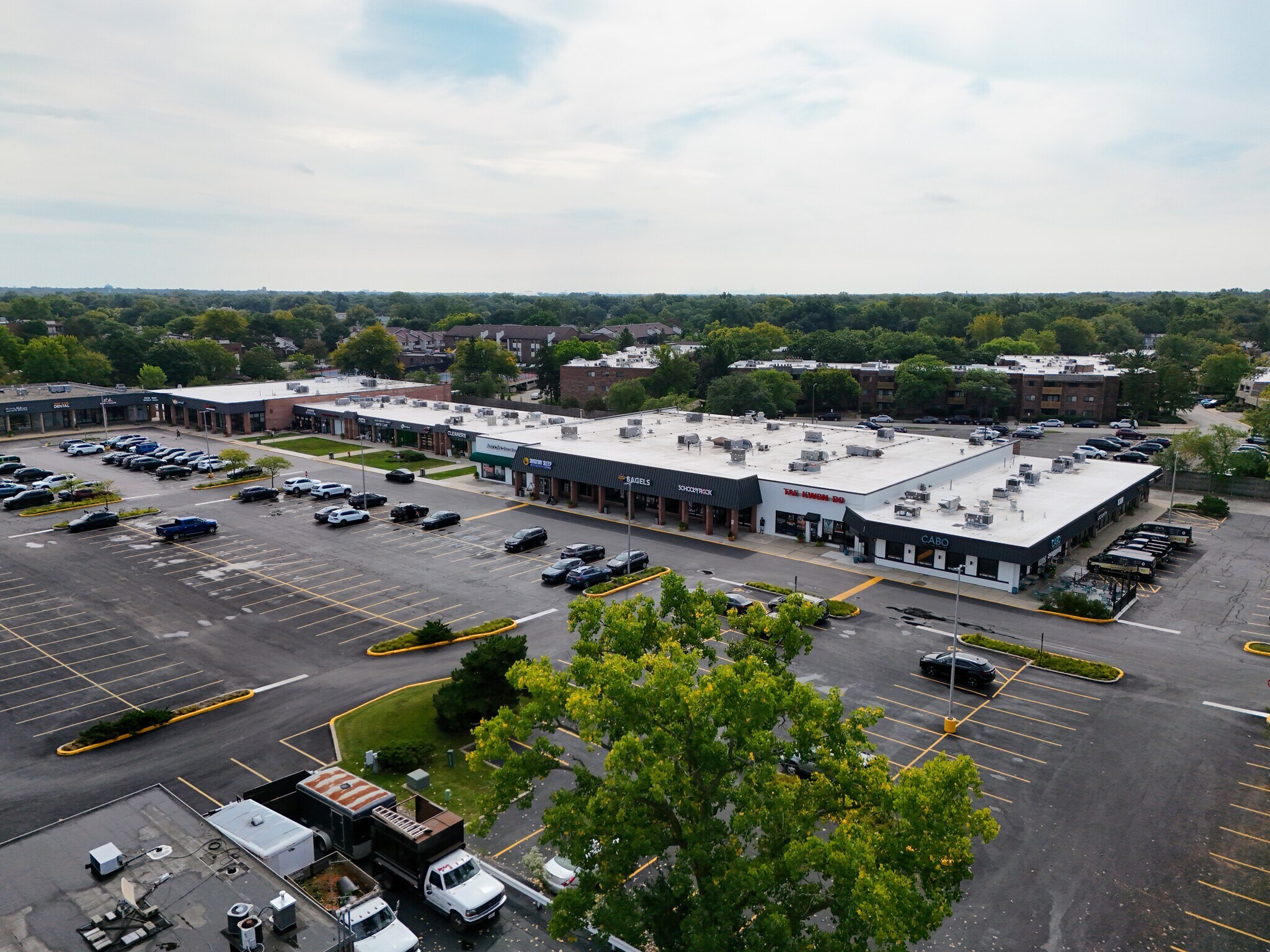 3055-3161 Dundee Rd, Northbrook, IL for lease Building Photo- Image 1 of 7