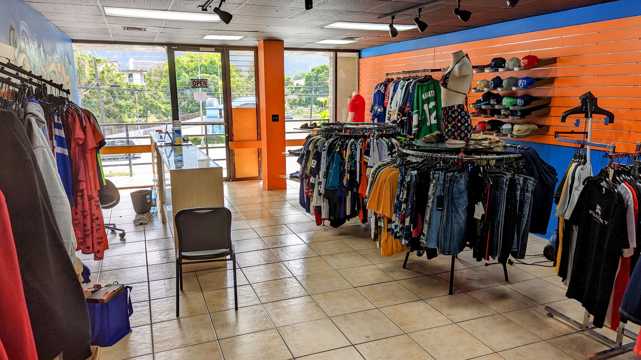 45-1117 Kamehameha Hwy, Kaneohe, HI for lease Building Photo- Image 1 of 4