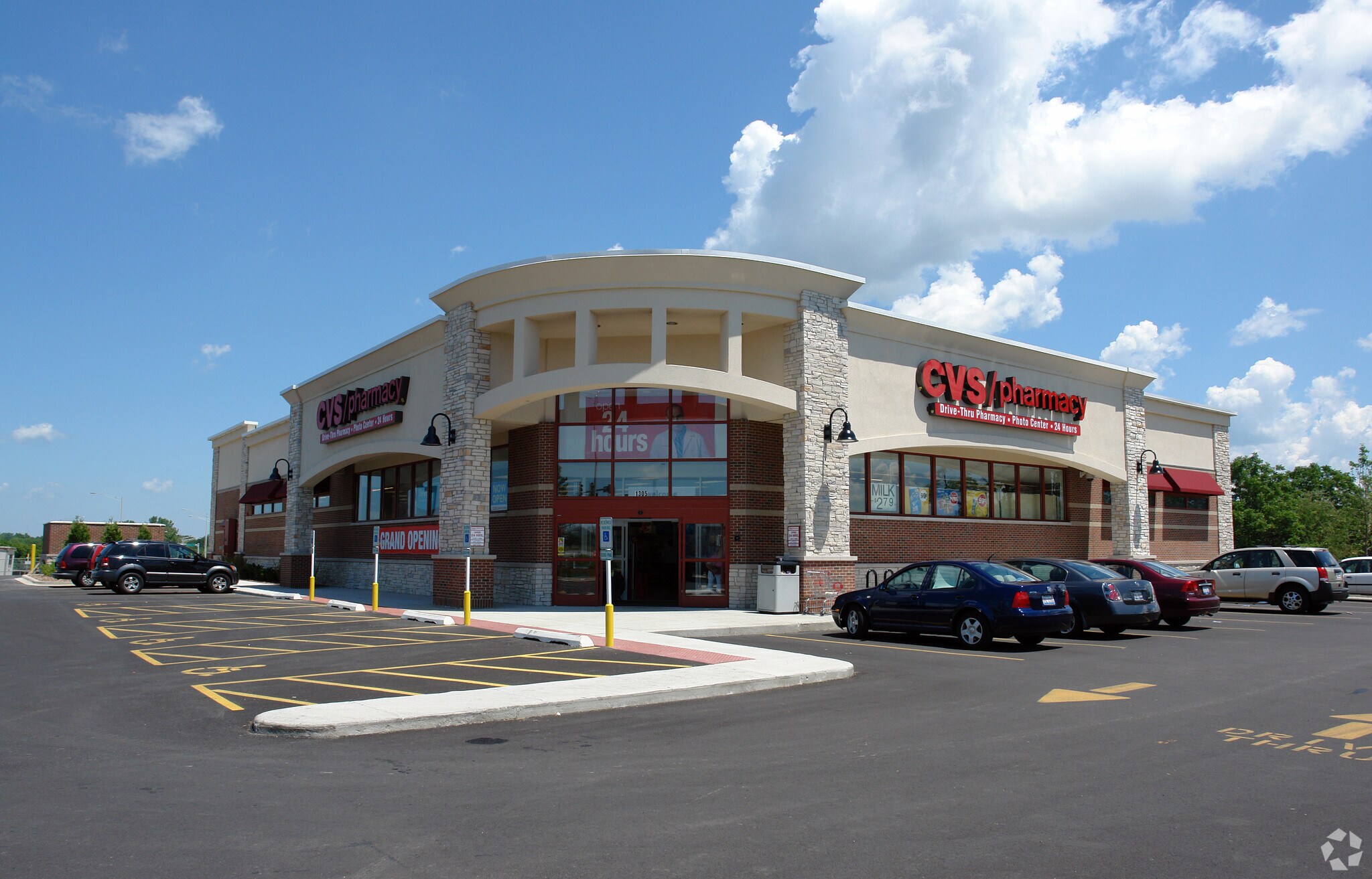 1305 Randall Rd, Crystal Lake, IL for sale Primary Photo- Image 1 of 1