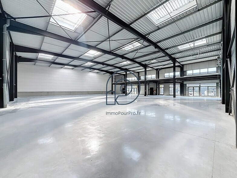 Flex in LA CHAPELLE-D'ARMENTIERES for sale - Interior Photo - Image 3 of 7