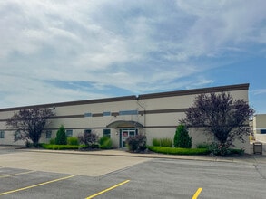 2409-2429 Military Rd, Niagara Falls, NY for lease Building Photo- Image 2 of 4