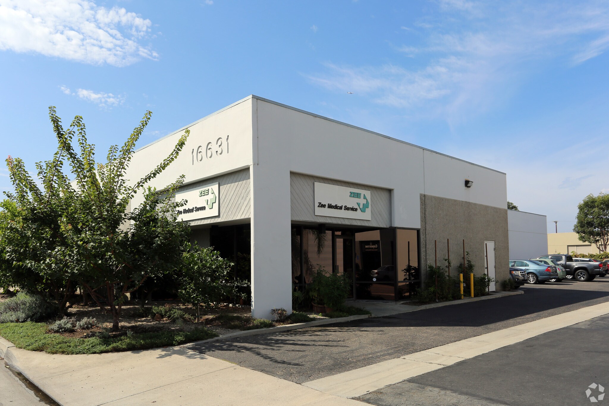 16631 Burke Ln, Huntington Beach, CA for lease Primary Photo- Image 1 of 4