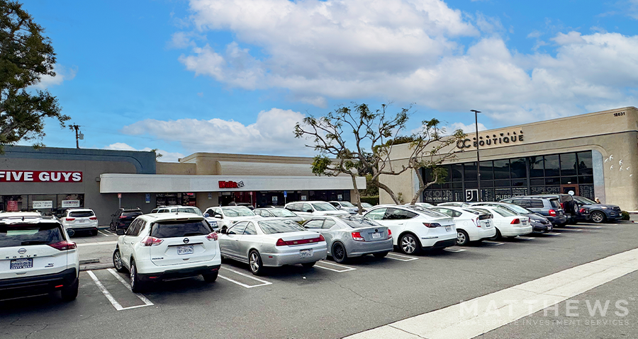 18541-18545 Beach blvd, Huntington Beach, CA for lease - Building Photo - Image 2 of 7