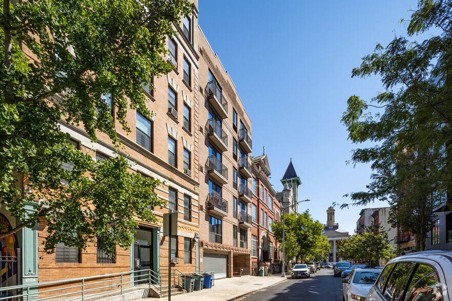 433 E 115th St, New York, NY for sale - Building Photo - Image 2 of 7