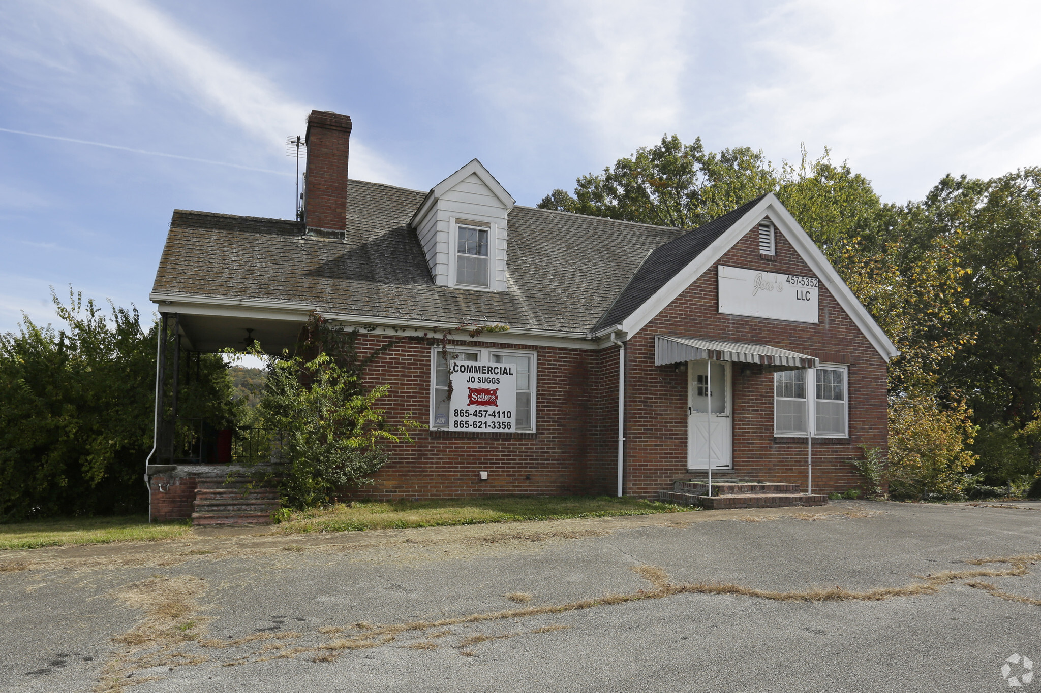 330-334 Charles G Seivers Blvd, Clinton, TN for sale Primary Photo- Image 1 of 1