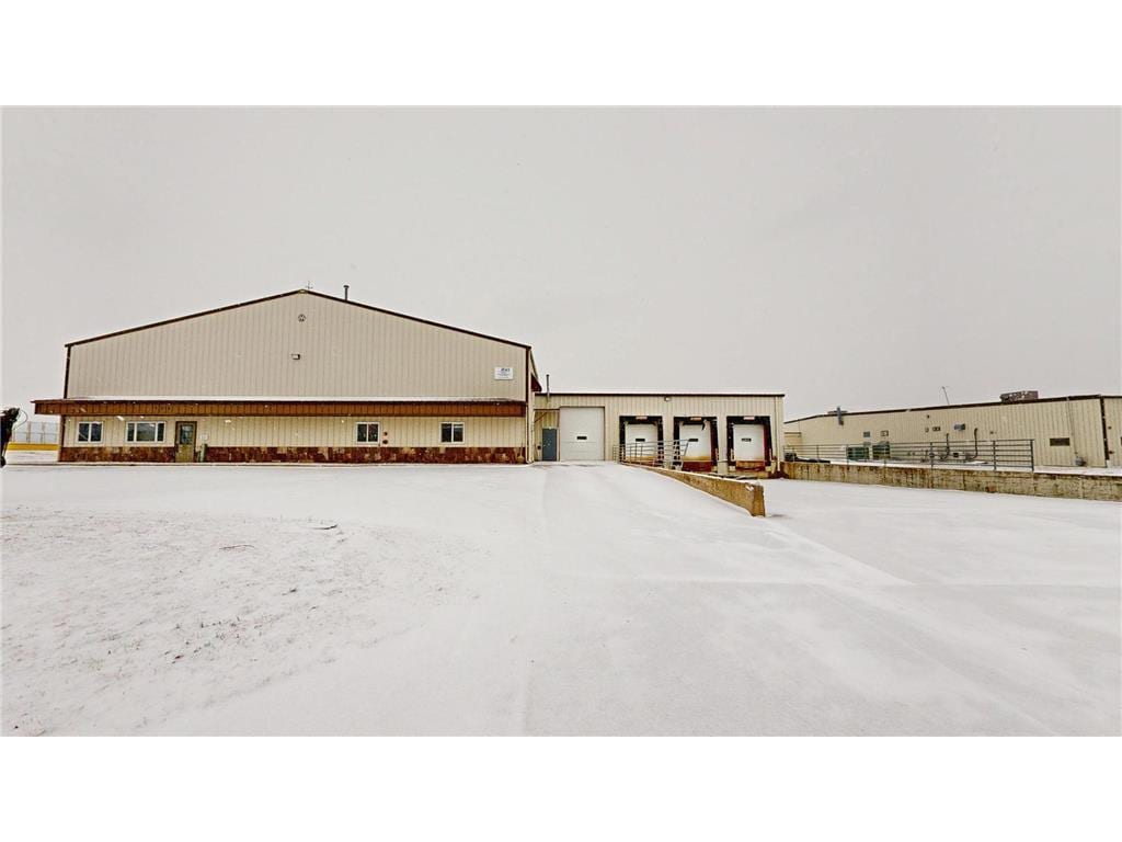 308 Industrial Dr, Redwood Falls, MN for sale Primary Photo- Image 1 of 2