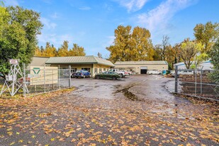 Rare Clackamas Warehouse & Office Space - 1031 Exchange Property