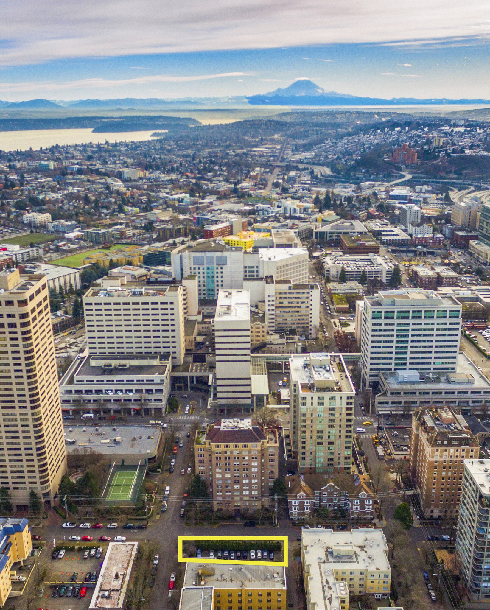 1111 Summit Ave, Seattle, WA for sale Primary Photo- Image 1 of 1