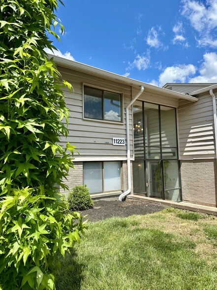 11223 Cornell Park Dr portfolio of 2 properties for sale on LoopNet.com - Building Photo - Image 3 of 16