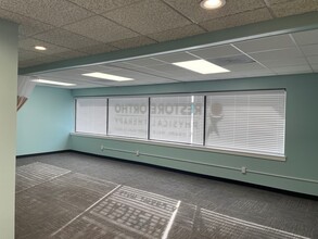 42850 Garfield Rd, Clinton Township, MI for lease Interior Photo- Image 1 of 5