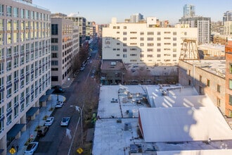 600 NW 14th Ave, Portland, OR - Aerial  map view