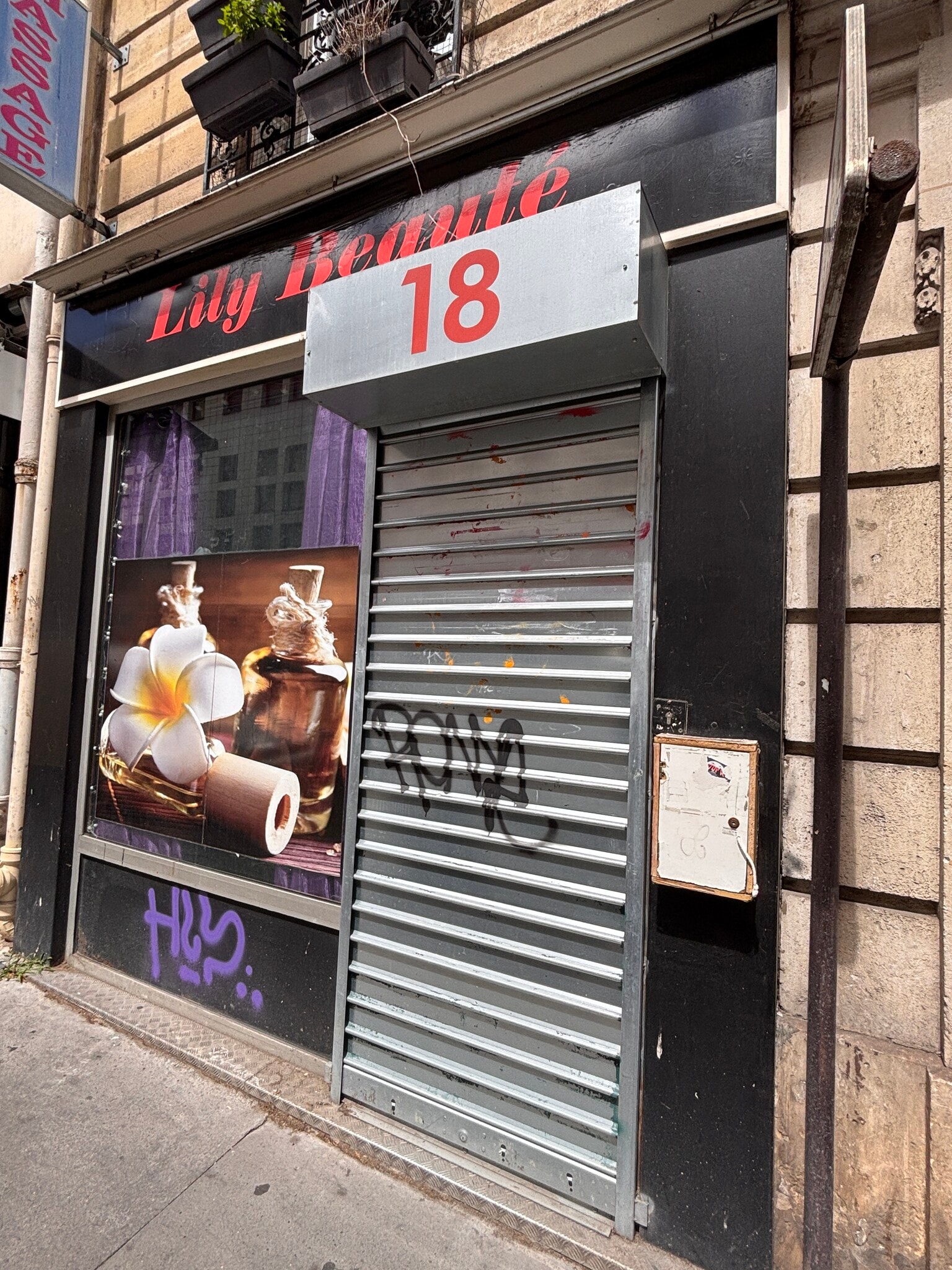 18 Rue Eugène Varlin, Paris for lease Building Photo- Image 1 of 2