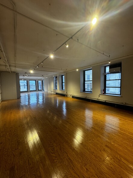 857 Broadway, New York, NY for lease - Interior Photo - Image 2 of 10