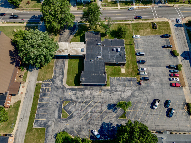 2710 College Ave, Alton, IL for lease - Aerial - Image 3 of 31