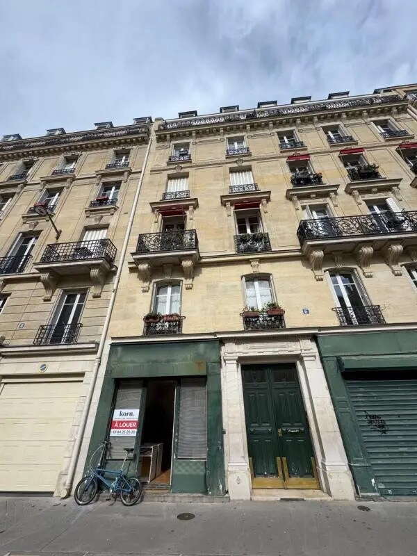 Office in Paris for lease Building Photo- Image 1 of 5