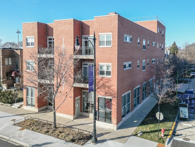 4504 W Irving Park Rd, Chicago, IL for sale - Building Photo - Image 3 of 9