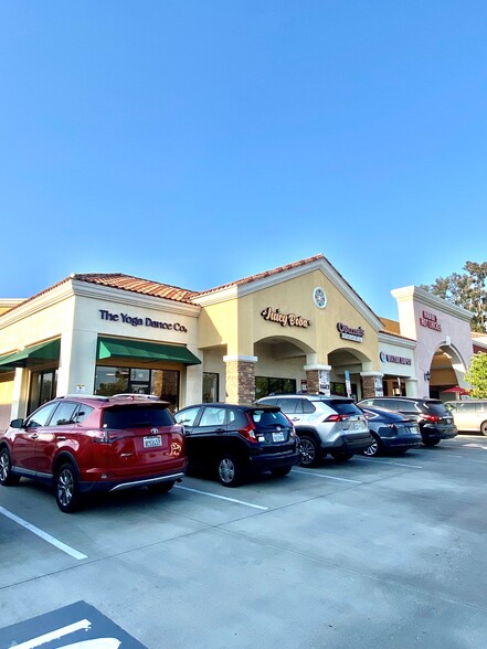 1301-1397 S Grand Ave, Glendora, CA for lease - Building Photo - Image 2 of 14