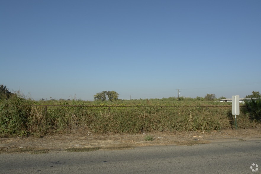 3451 S Cherry Ave, Fresno, CA for sale - Building Photo - Image 3 of 3