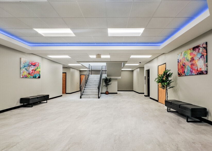 1241 W Mineral Ave, Littleton, CO for lease - Lobby - Image 3 of 22