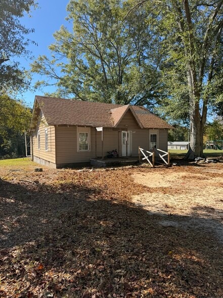 3072 Old Furnace Rd, Boiling Springs, SC for sale - Building Photo - Image 2 of 9