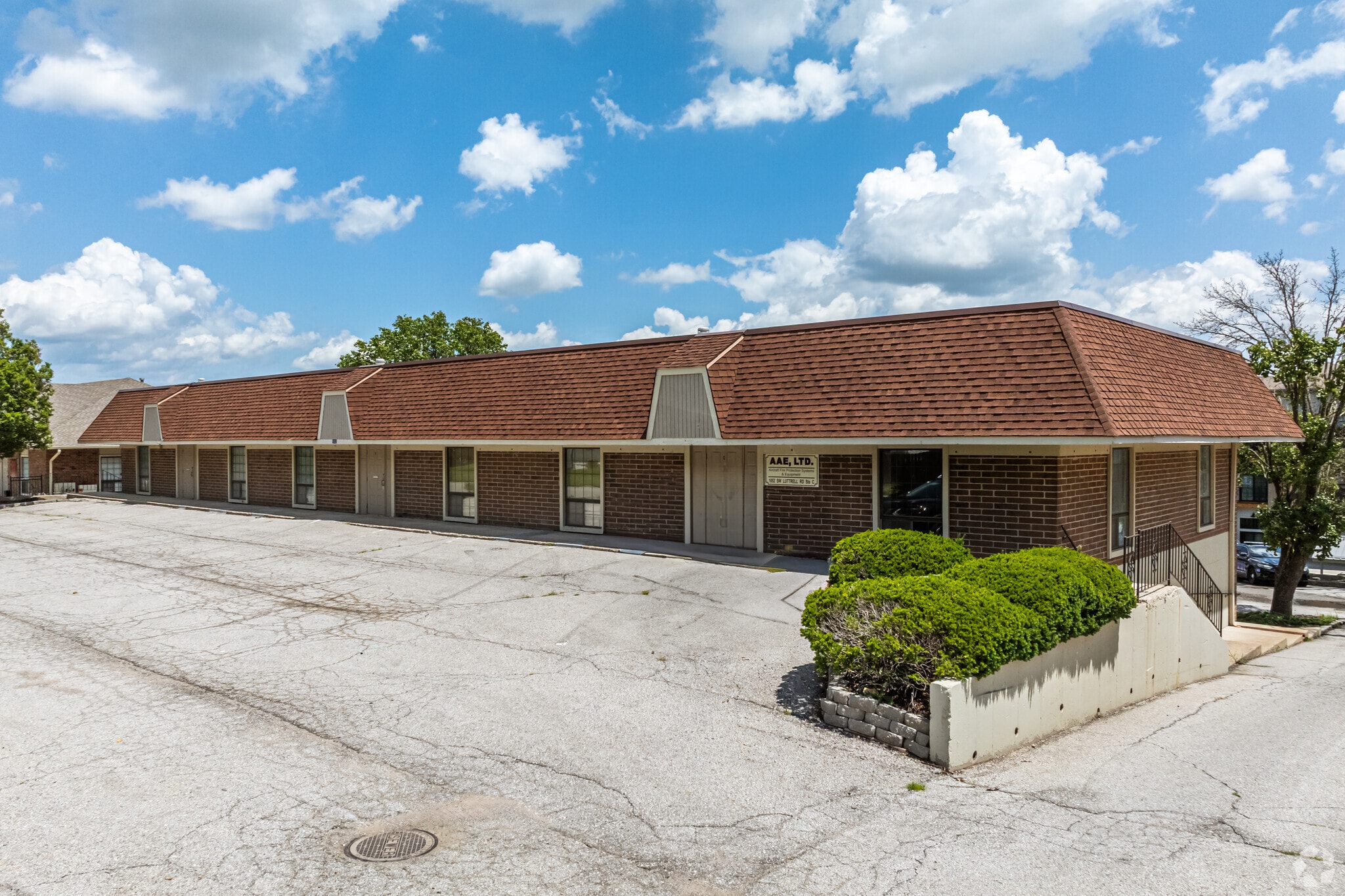 1040 Sw Luttrell Rd, Blue Springs, MO for lease Building Photo- Image 1 of 10