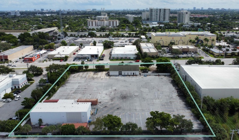 451 SW 12th Ave, Pompano Beach, FL for lease - Building Photo - Image 1 of 4