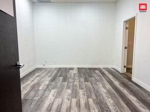 8619 Reseda Blvd, Northridge, CA for lease Interior Photo- Image 1 of 4