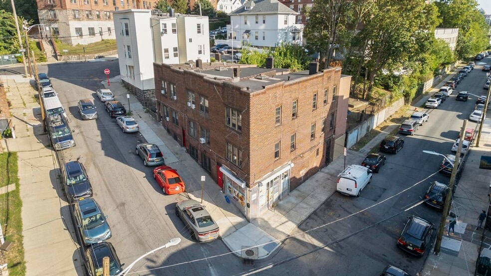127-131 Highland Ave, Yonkers, NY for sale - Building Photo - Image 2 of 13
