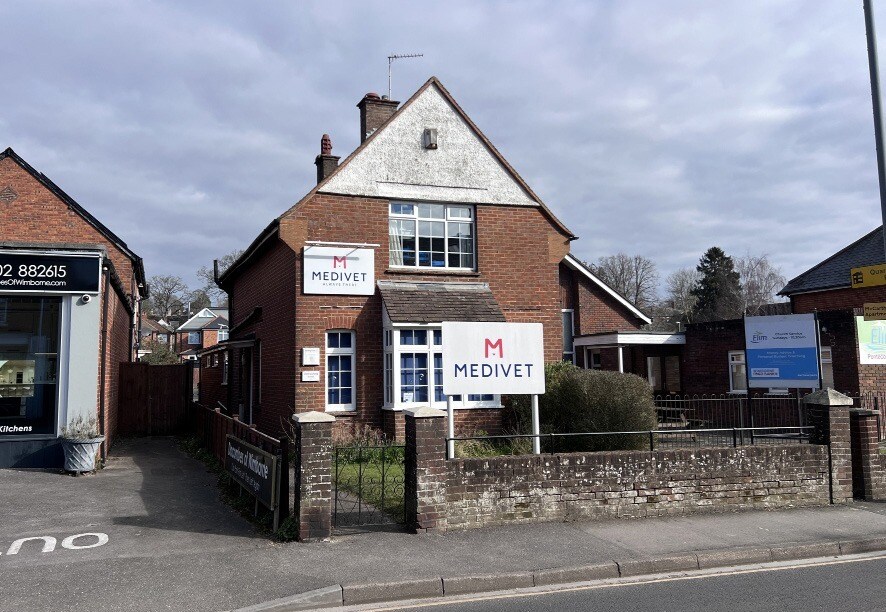 65 Leigh Rd, Wimborne for sale Primary Photo- Image 1 of 1