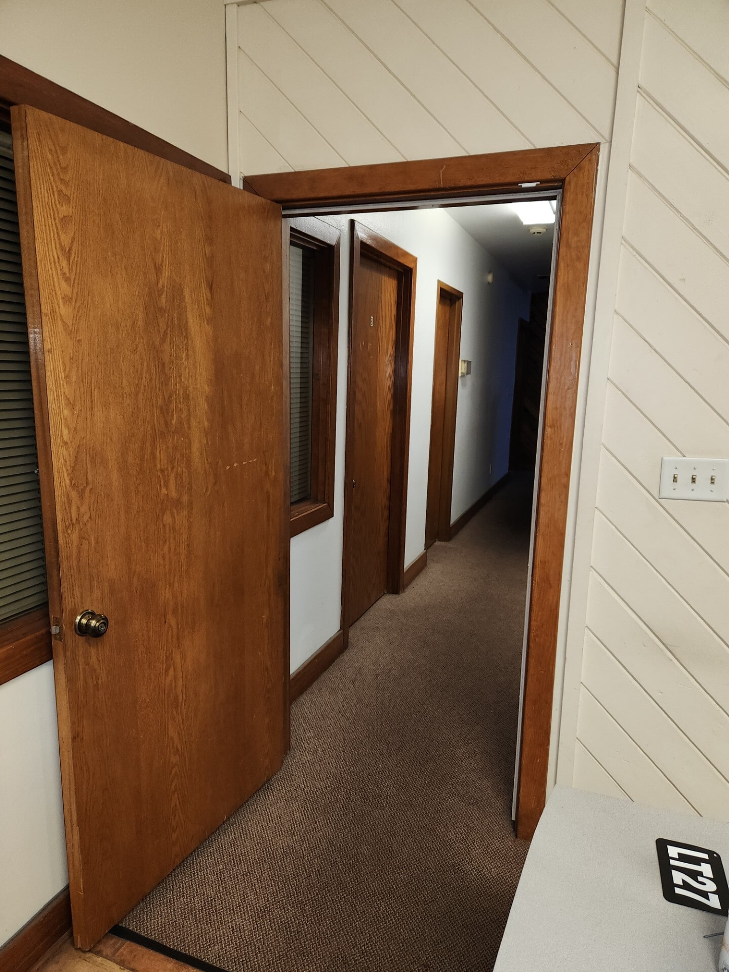 195 E Fairfield Dr, Pensacola, FL for lease Building Photo- Image 1 of 5