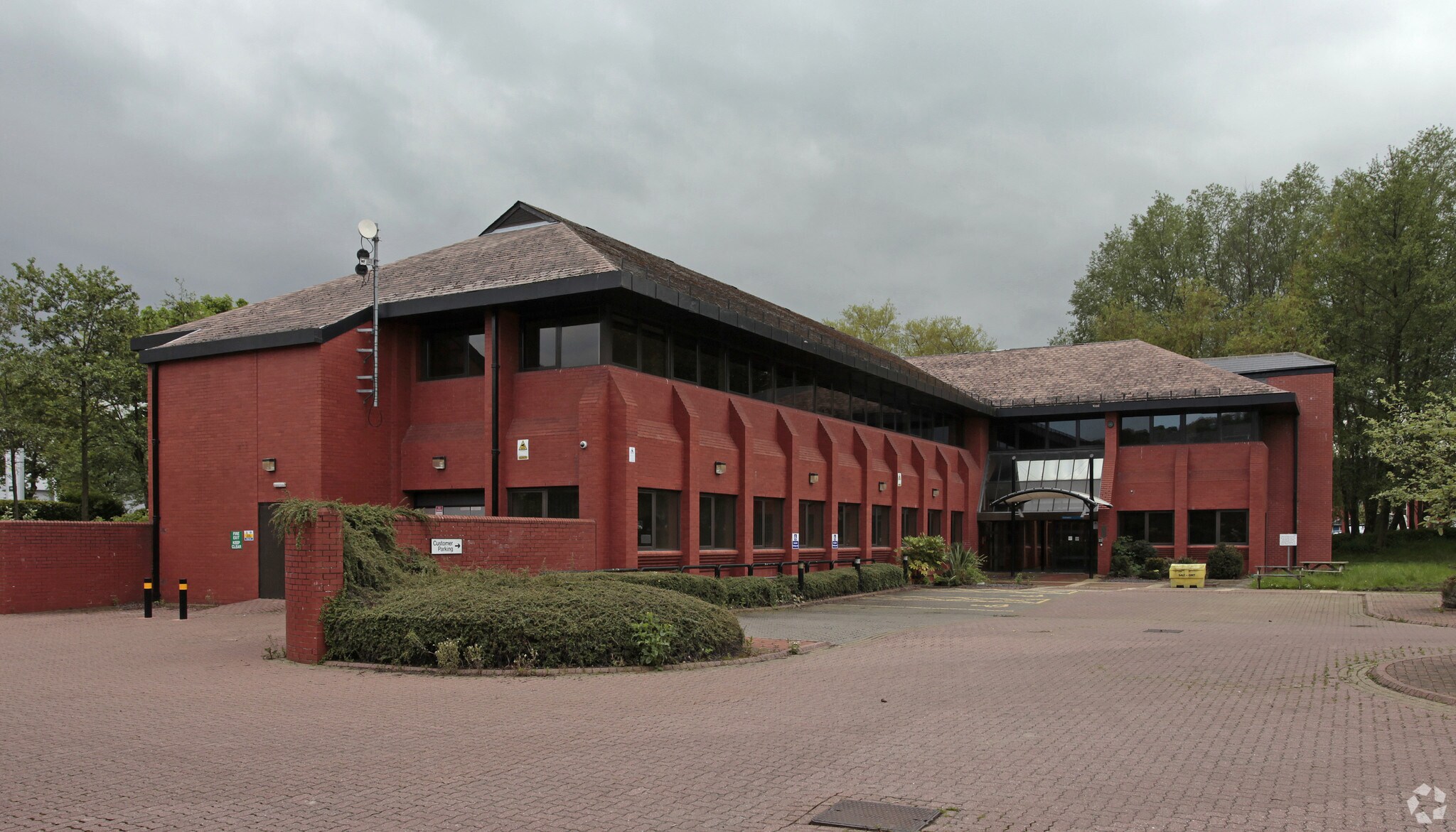 Fifth Ave, Gateshead for sale Primary Photo- Image 1 of 1