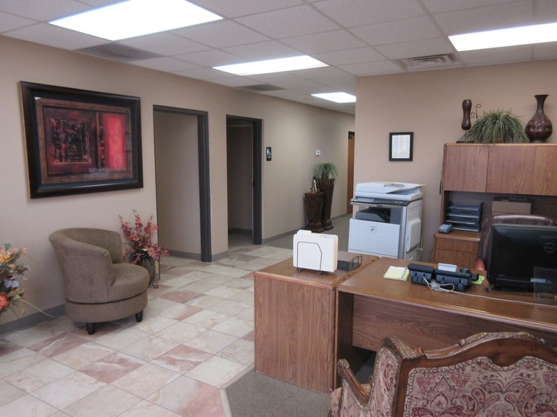 1600 W Pancake Blvd, Liberal, KS for sale - Interior Photo - Image 3 of 16