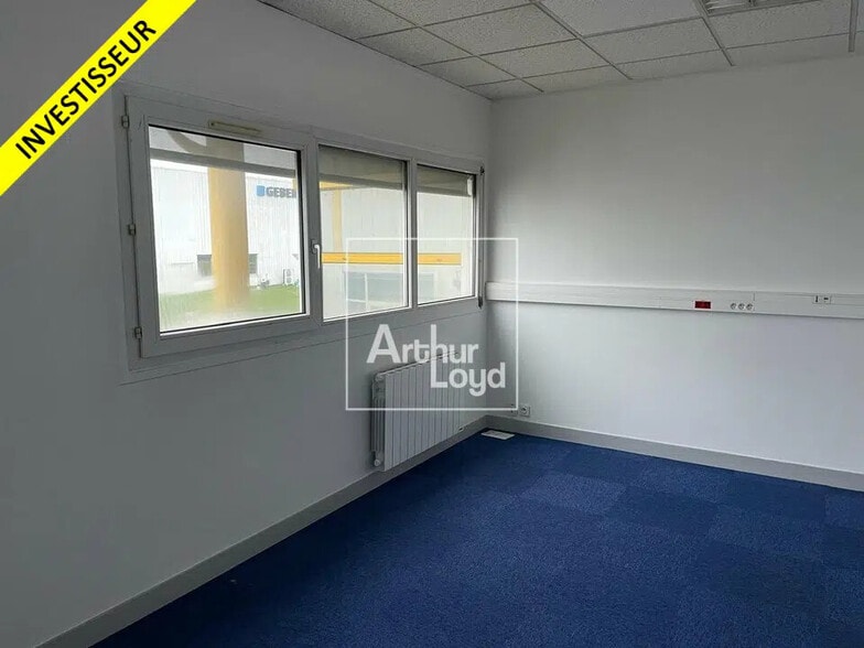 Flex in Samoreau for sale - Interior Photo - Image 2 of 4